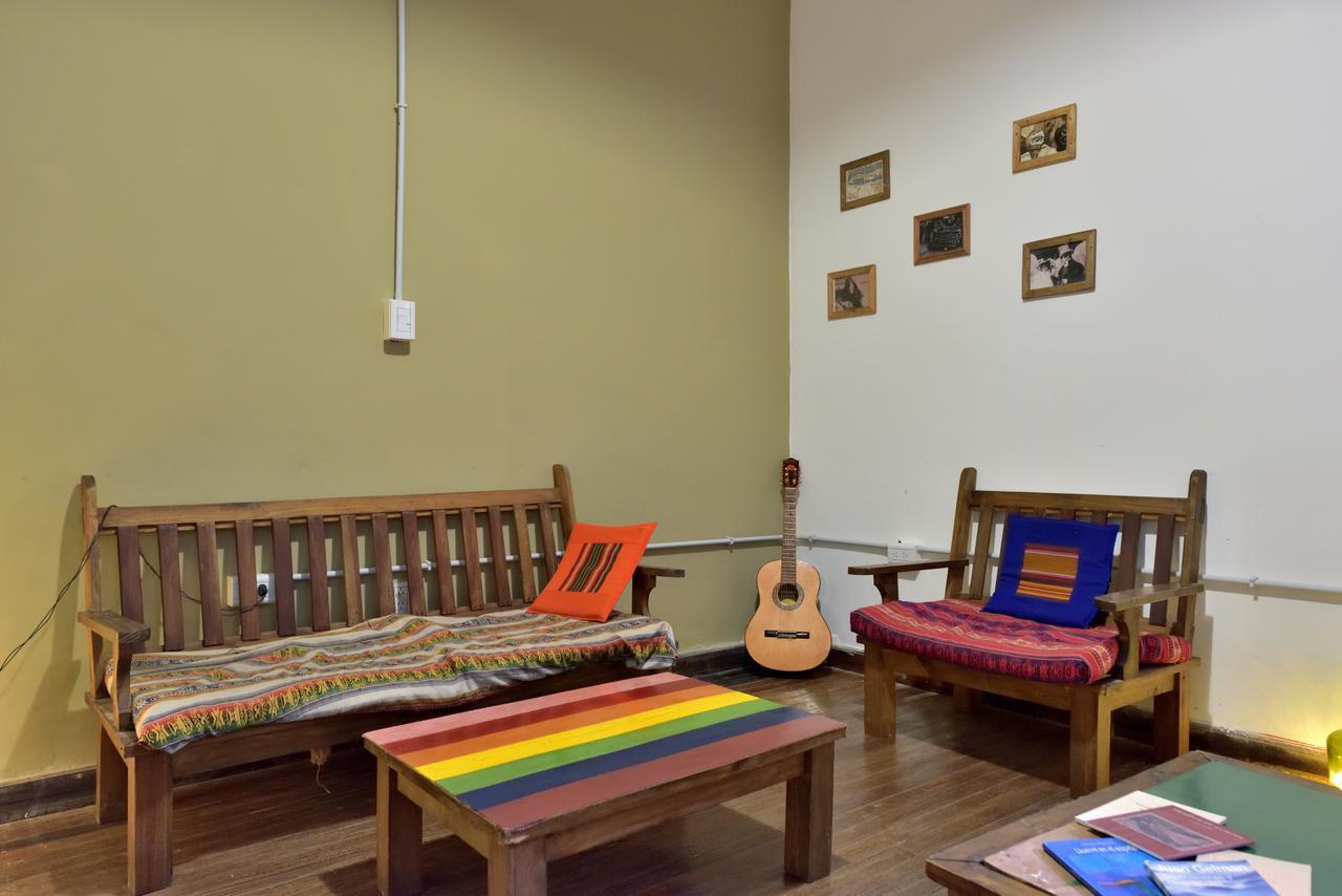 Esperanto Hostel Salta Buitenkant foto